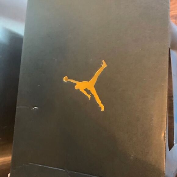 Nike Air Jordan 1 Low PRM Size 8.5 Metallic Silver University Red DA4668 001 - Picture 9 of 11